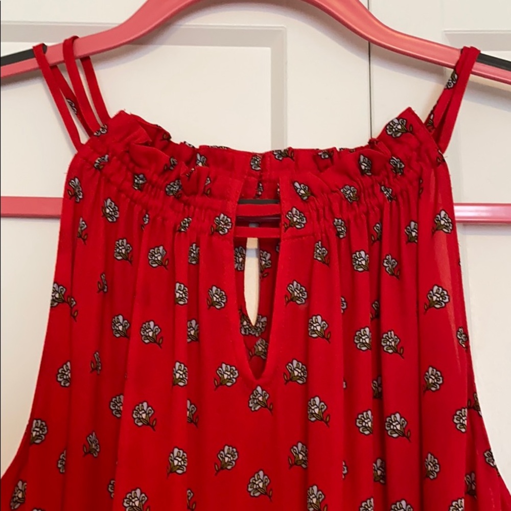 Red pattern peplum tank - Picture 2 of 3